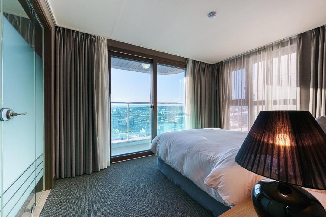 Raonstay In Perla Hotel Jinju Eksteriør billede