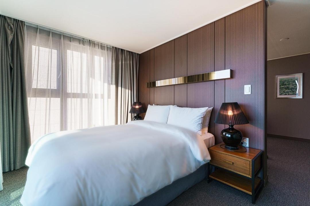 Raonstay In Perla Hotel Jinju Eksteriør billede