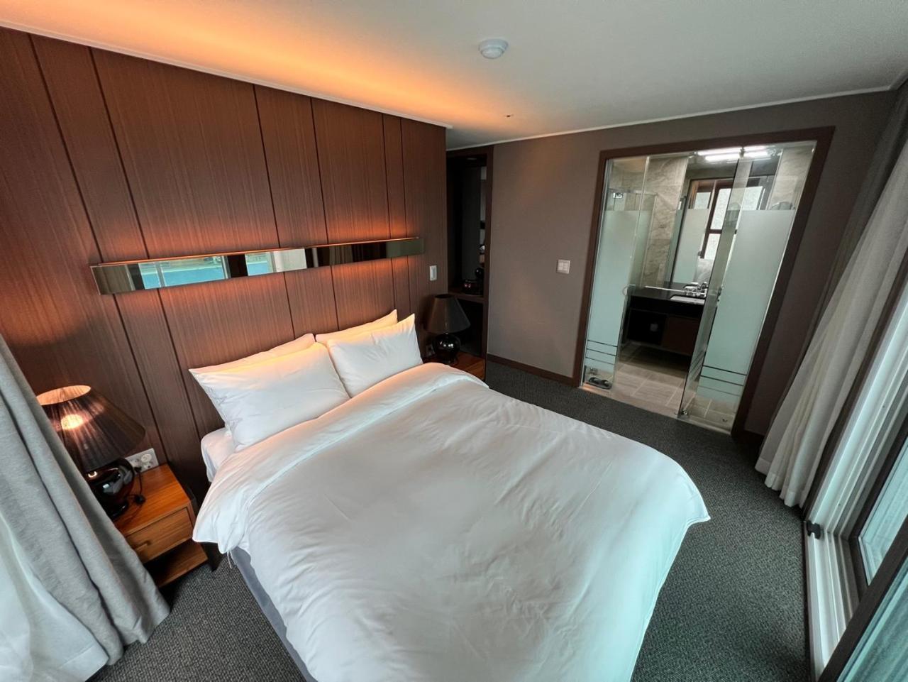 Raonstay In Perla Hotel Jinju Eksteriør billede