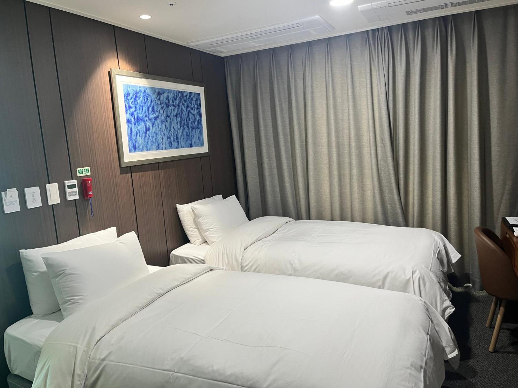 Raonstay In Perla Hotel Jinju Eksteriør billede