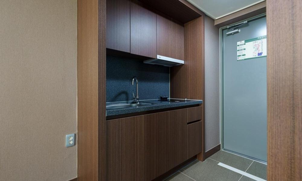 Raonstay In Perla Hotel Jinju Eksteriør billede