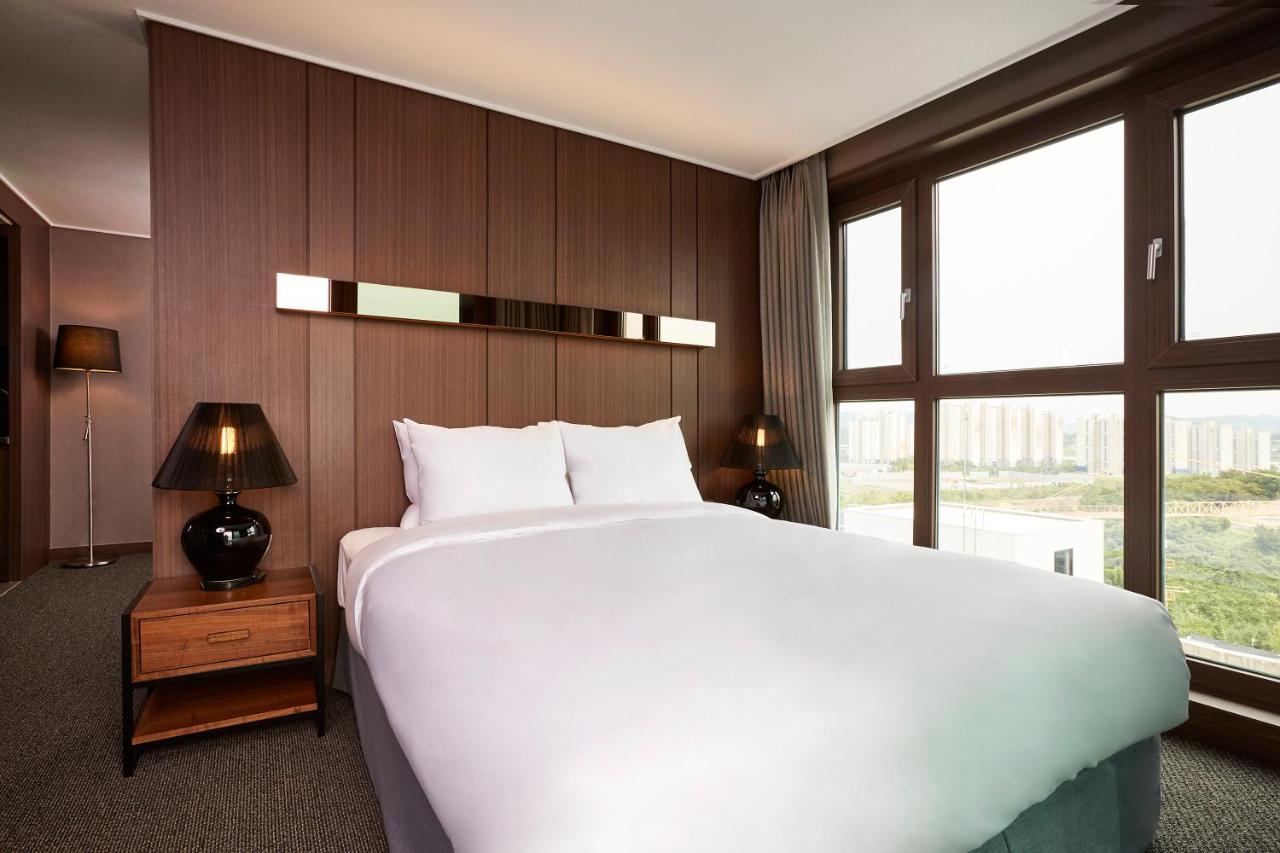 Raonstay In Perla Hotel Jinju Eksteriør billede